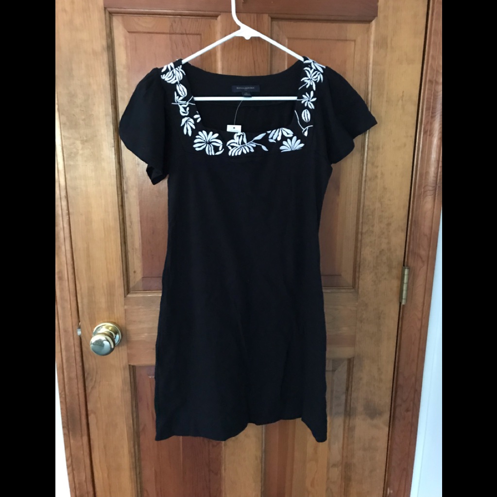 Brand New Black And White Banana Republic Dress